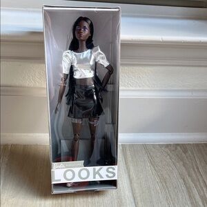 Barbie Signature Looks model #10 new in box